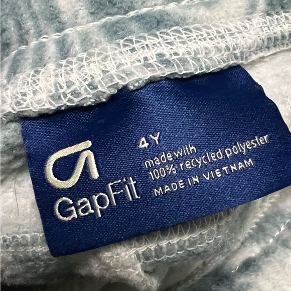 GAPfit fleece set - size 4Y or 4T. - Picture 4 of 4